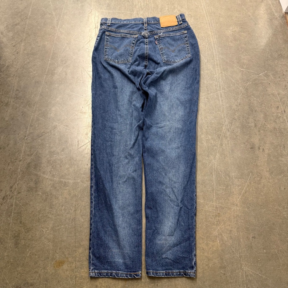 Vintage Levis 550 Relaxed Fit Tapered Leg Jeans Womens 12L Medium Wash USA Made